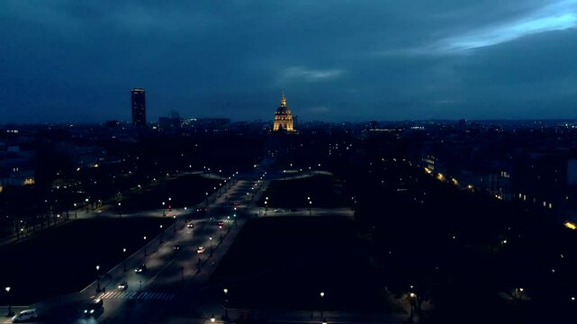 Prise de vue a&eacute;rienne par drone H&ocirc;tel des Invalides, Paris, de nuit
