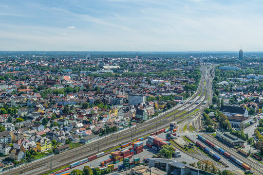 Augsburg in Schwaben, die westlichen Stadtbezirke rund um den Holzweg in Oberhausen von oben