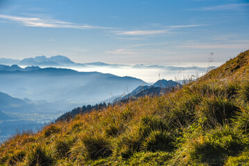 Säntis und Appenzeller Berge (Schweiz, Bodenseeregion) im Frühling, Blick vom Hochgrat aus (Allgäu, Bayern, Deutschland) 