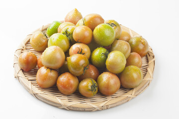 Tomato is an annual plant of the nightshade family. It grows to a height of 1 to 1.5 meters and has opposite, pinnately compound leaves.