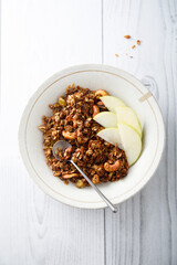 Cashew granola with fresh apple