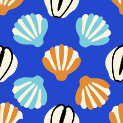 Bright seamless shell and cowrie pattern