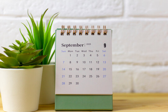 Hello September 2025 Desk calendar for planning.