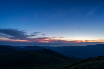 長野県諏訪市　夜明けの車山高原