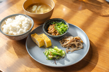 和食朝ごはんのヘルシープレート