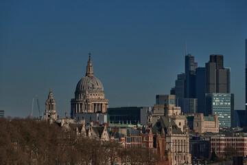 Obraz premium City Pulse, London Busy streets with Big Ben and red buses