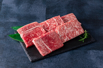 国産黒毛和牛　モモステーキ　Domestic Japanese Black Beef Thigh Steak