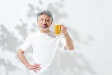 男性　ビール