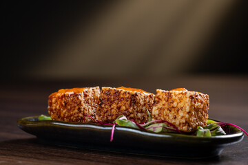 Dadinho de tapioca com mel