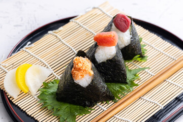 おにぎり　rice ball
