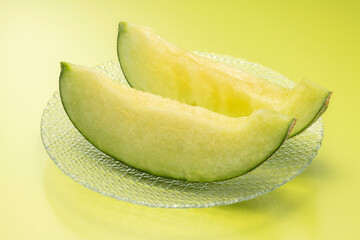 カットしたメロン　グリーン