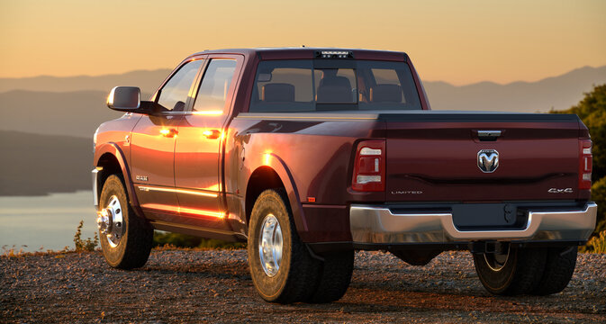 Ram 3500 - Heavy Duty Pickup Truck	
