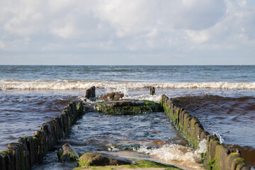 Widok na morze i fale © Piotr