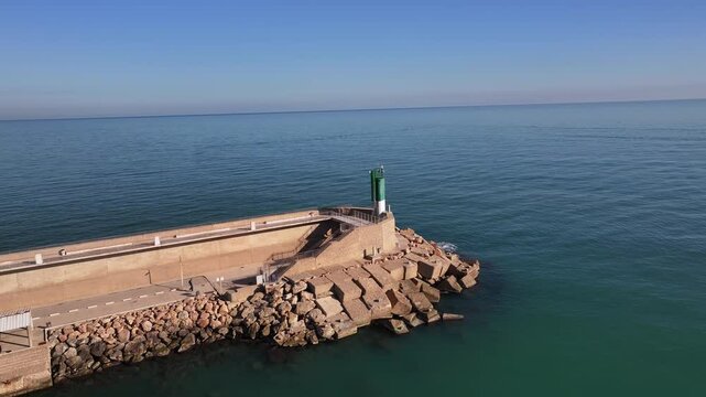 Faro del Grao en el Puerto de Gandia, Valencia, Comunidad Valenciana