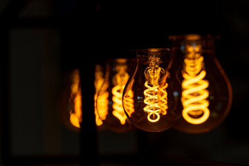 Incandescent light bulb filament