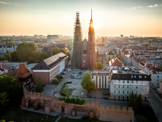 miasto Opole i Stare Miasto w Opolu z katedrą w widoku z powietrza © Henryk Niestrój
