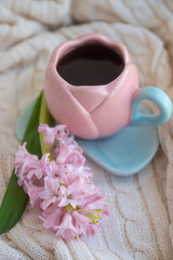 Easter 2025 table decoration for the holiday with flowers and accessories.
