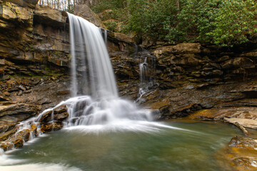 Obraz premium Waterfall in the New River Gorge