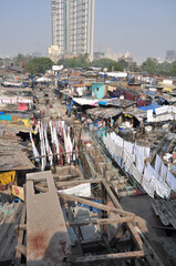 Mumbai slums washing place