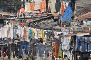 Mumbai slums washing place