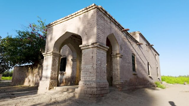 Old Heritage Building with Arches and Wooden Door &ndash; Cinematic 180&deg; Wide-Angle Walkaround