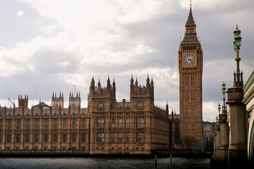 Fototapeta premium Big Ben and Houses of Parliament from the Memorial Wall, London