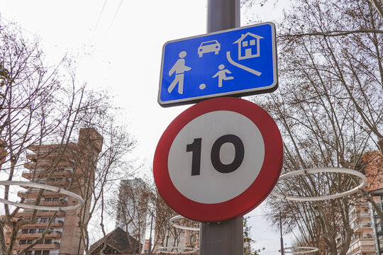 Traffic sign. Speed restriction maximum speed 10 km in Benidorm old town, Spain