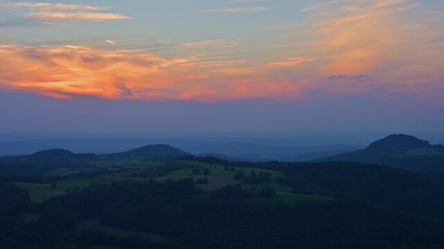 Mittelgebirgslandschaft, Sonnenuntergang, Sommer, Abtsroder Kuppe, Milseburg, Abtsroda, Wasserkuppe, Rh&ouml;n, Hessen, Deutschland, Europa