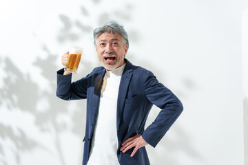 男性　ビール