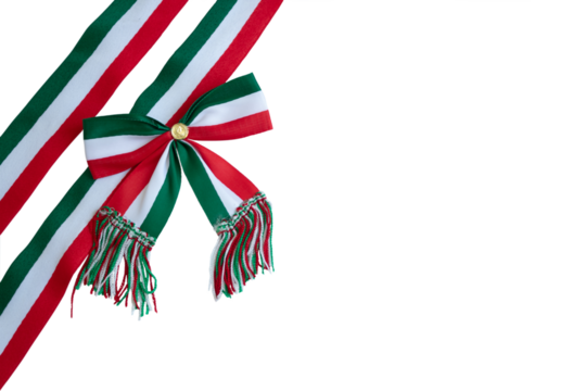 Cintas verdes, blancas y rojas con un lazo sobre fondo negro para celebrar el Día de la Independencia mexicana. Adorno para fiesta mexicana. Formato PNG, fondo transparente