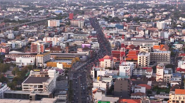 Phet Kasem Road or Highway 4 passes through the Hua Hin city