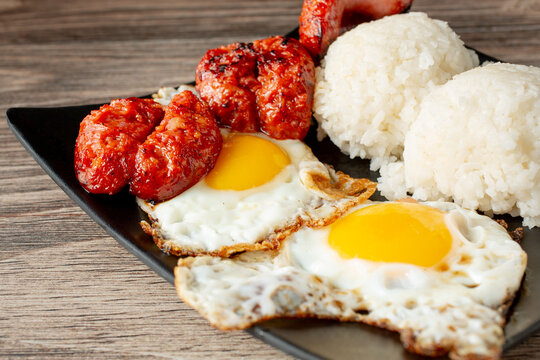 A view of a longganisa breakfast plate.