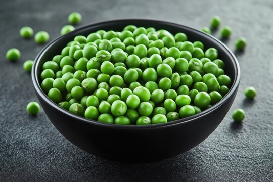 Arveja Bowl: Fresh Green Pea Vegetable Isolated on Plate, Healthy Raw Food