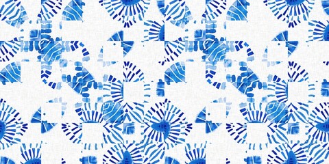 Japanese indigo geometric seamless border. Irregular washed batik hand drawn textile for blue white banner.