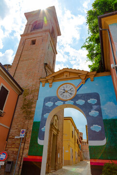 Dozza in provincia di Bologna con i suoi murales