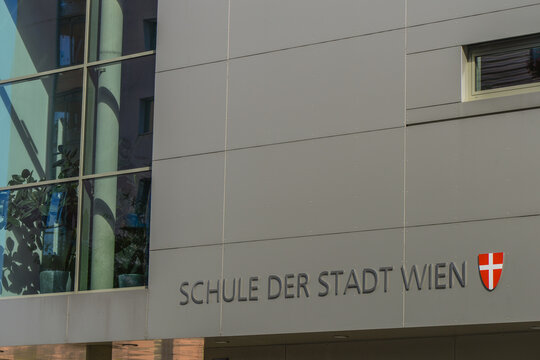 Wienerberg City, Wien, Schule der Stadt Wien, &Ouml;sterreich, 10. B