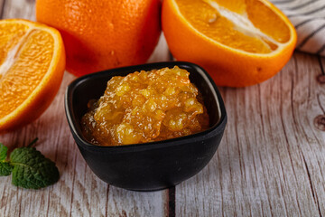 Sweet orange jam in the bowl