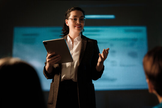 woman is speaking about technologies