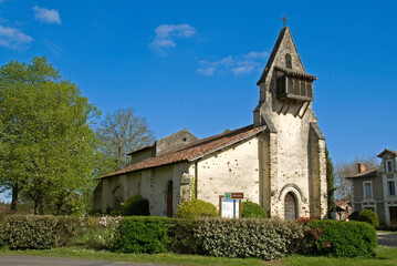 Fototapeta premium Eglise Saint Martin, Moustey, chemin de St Jacques de Compostelle, 40, Landes, France