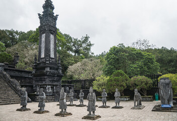 Obraz premium An Intricate and Stunning Baroque Artwork Showcasing a Magnificent Golden Sculpture Khai Dinh Tomb Vietnam