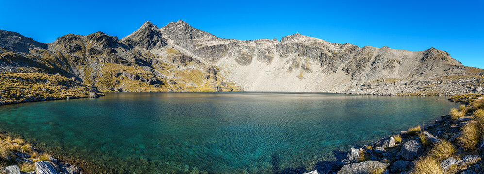 The beautiful lake Alta in the Remarkables mountain, also used as a set for Lord of the Rings. 