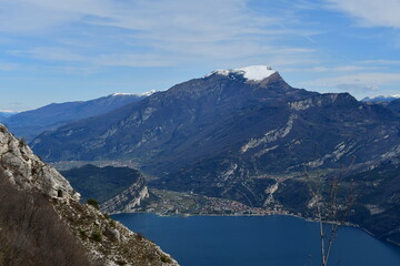 Blick vom Punta Larici zum Gardasee und nach Torbole