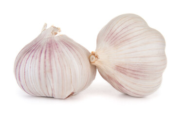 Obraz premium Garlic bulbs close up isolated on white background