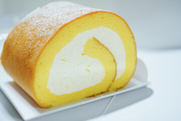 ふわふわのロールケーキ　断面のクローズアップ