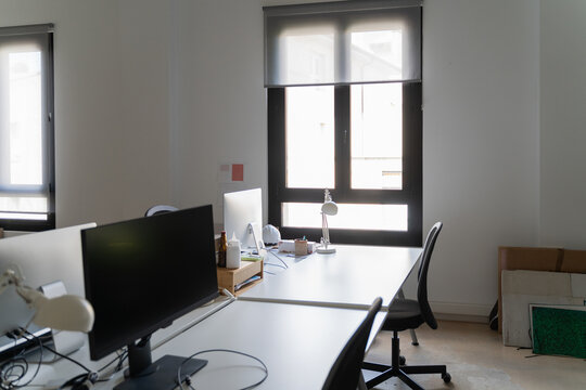 Modern Office desk