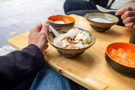 Vietnamese Sweet Dessert with Ice Cream