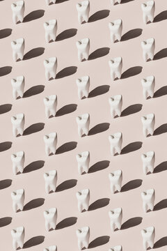 3D render of a repeating pattern of molar teeth