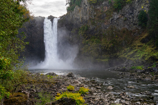 Snoqualmie Falls
- Powered by Adobe
