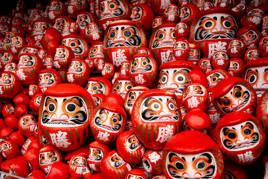 Daruma Dolls, travel Japan