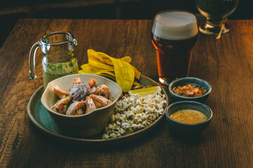 Friends, beers and delicious food, the best plan!